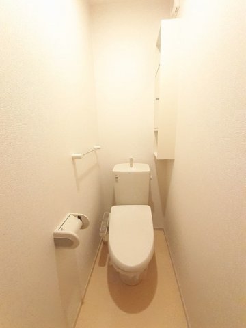 トイレ　落ち着いたトイレです
