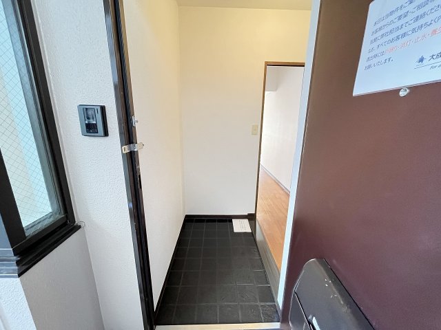 玄関　落ち着いた玄関です