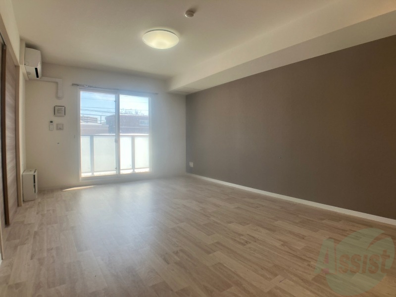 居室・リビング　広くてキレイなお部屋が広がっていて、充実した生活が送れそう。