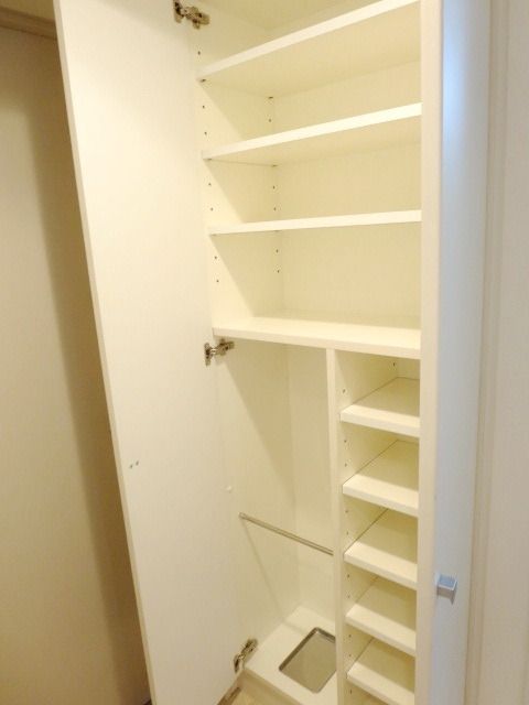 玄関　★シューズBOXです★