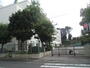 小学校　横浜市立長津田第二小学校（小学校）まで988m