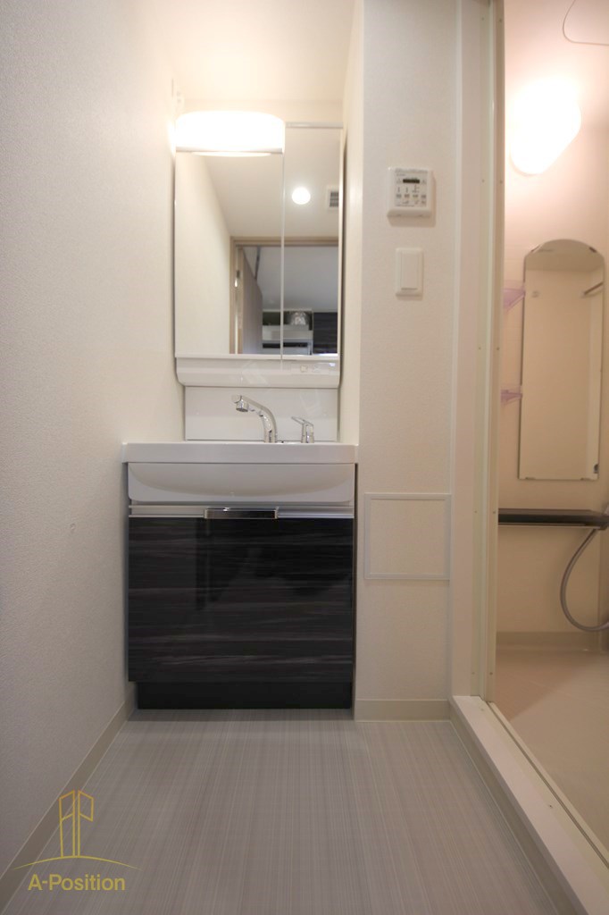 洗面設備　プレサンス天神橋筋六丁目ヴォワール