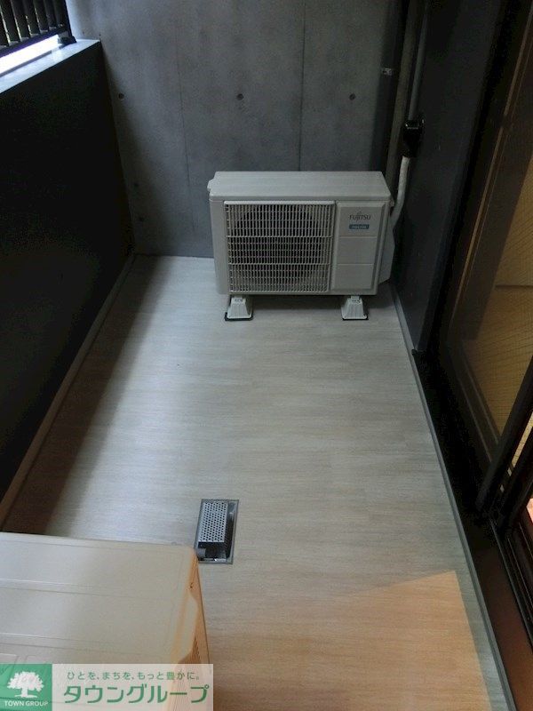 バルコニー　バルコニー