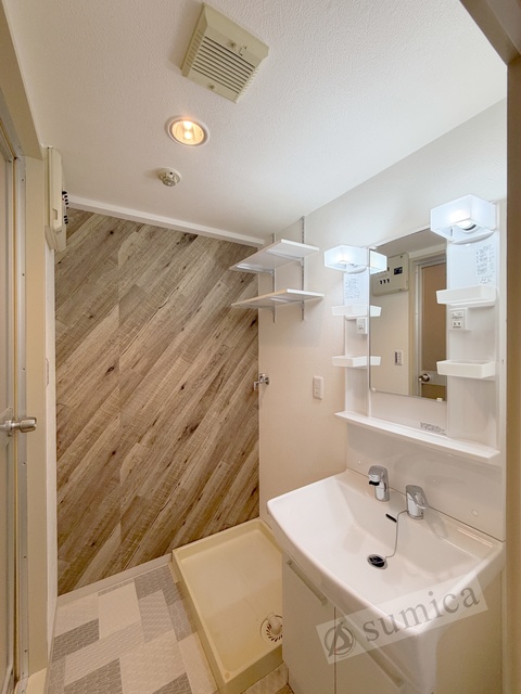 洗面設備　洗面脱衣所付き！独立洗面台が便利です♪♪