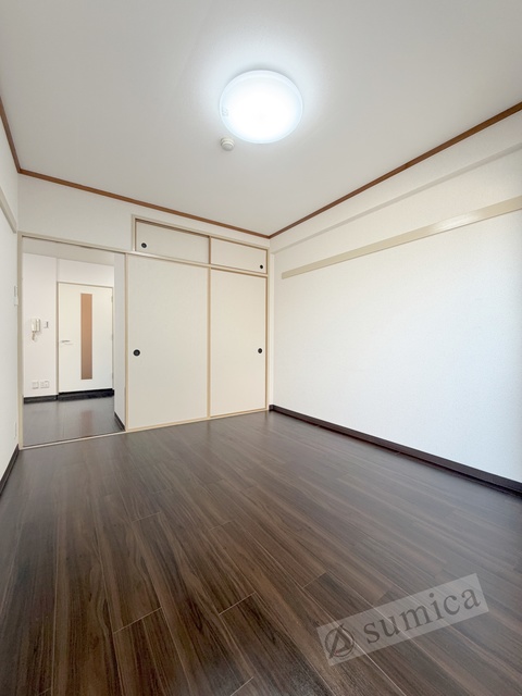 居室・リビング　扉を開ければこの解放感＾０＾さぁどう使いましょうか。。。