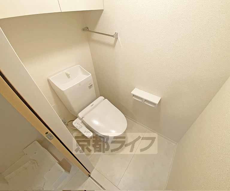 トイレ　ウォシュレット機能付きトイレです。