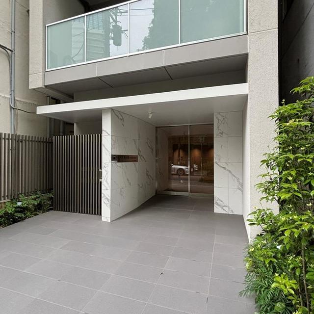 エントランス　建物の内部です