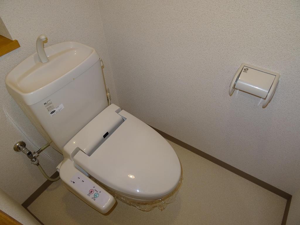 トイレ　ウォシュレット付きです！