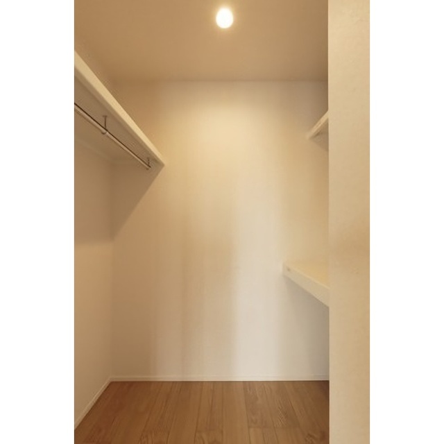 収納　ウォークインクローゼット