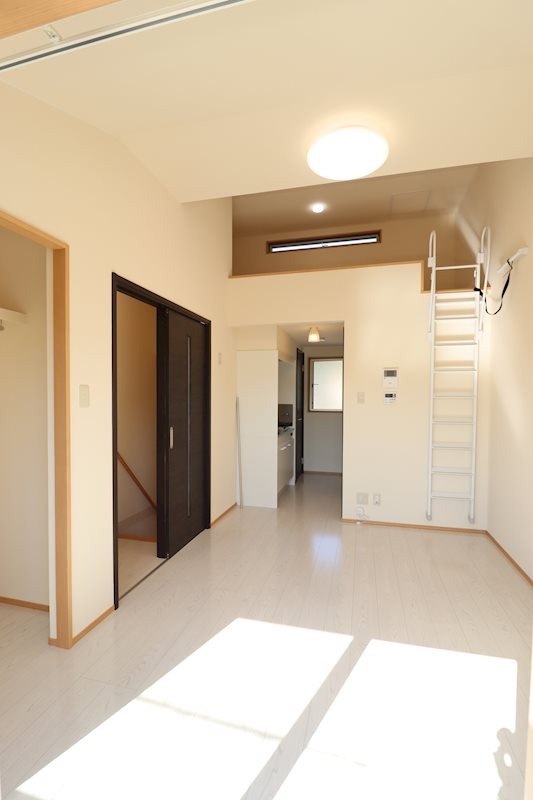 居室・リビング　図面と現状に相違がある場合には現状を優先