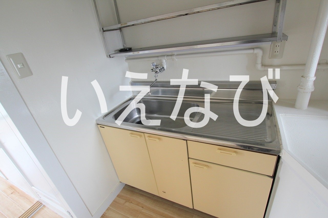 キッチン　同一物件です。