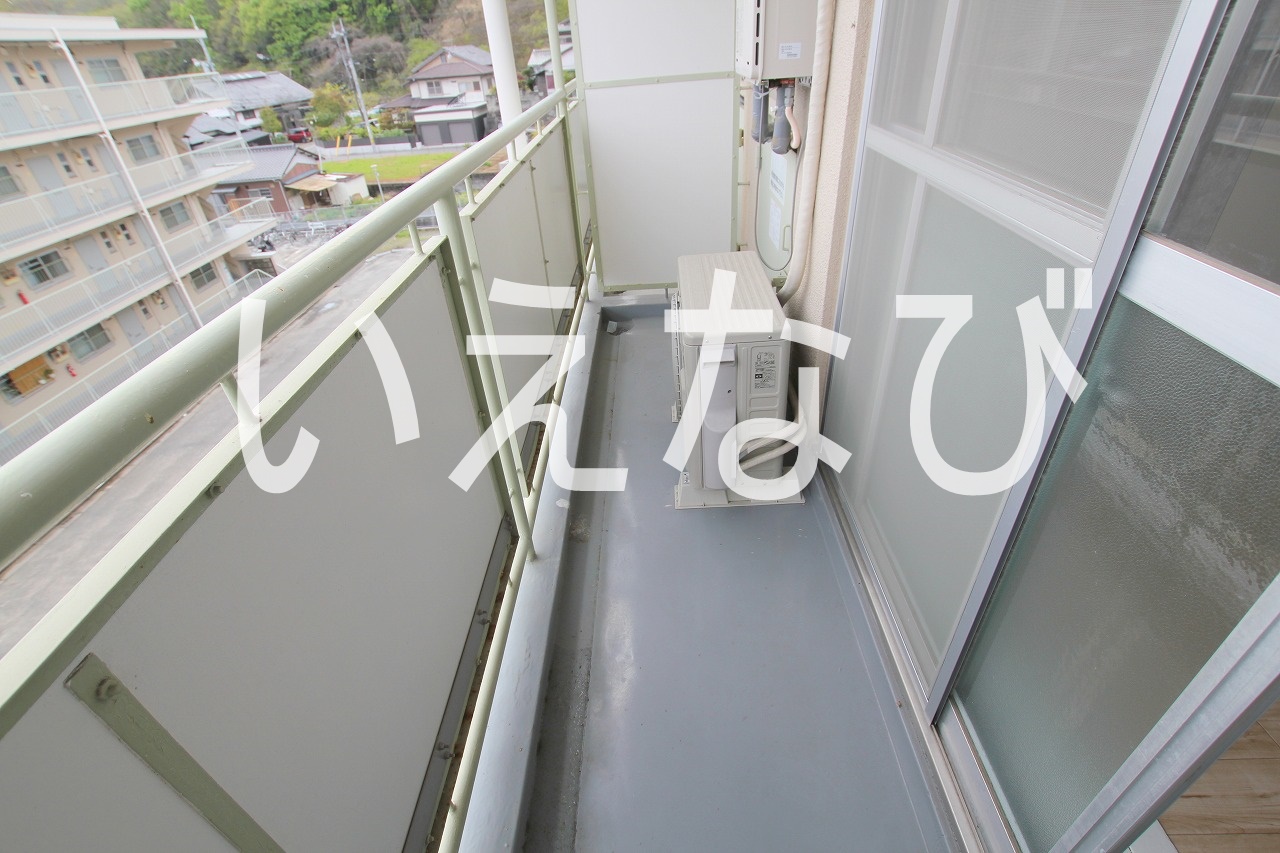 バルコニー　同一物件です。