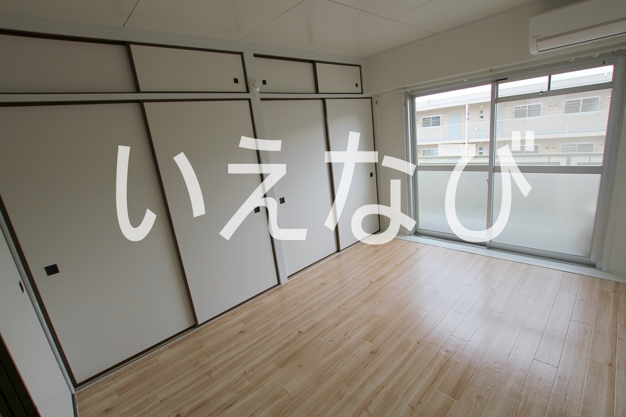 居室・リビング　同一物件です。