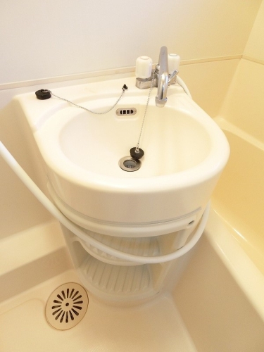 洗面設備　写真は別のお部屋になります