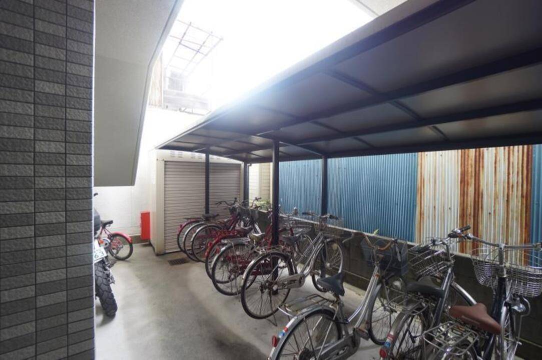 駐車場　駐輪場