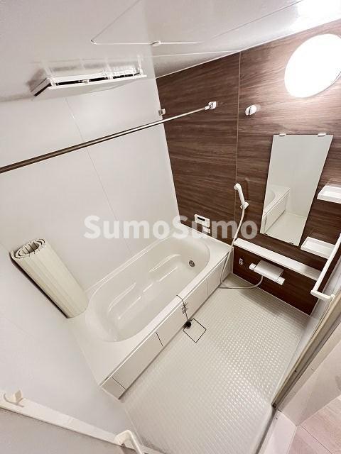 バス・シャワールーム　落ち着いた空間のお風呂です