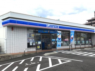 コンビニ　ローソン 江南古知野店（コンビニ）まで738m