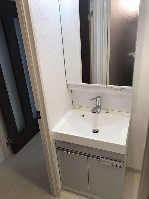 洗面設備　独立洗面台♪※別部屋のお写真になります