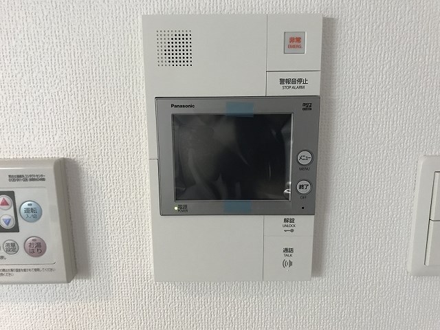 セキュリティ　モニター付きインターホン♪※別部屋のお写真になります