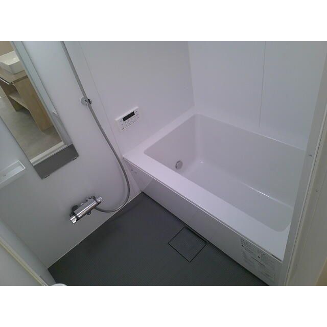 バス・シャワールーム　別部屋参考写真