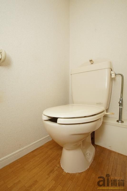 トイレ　※同仕様写真です