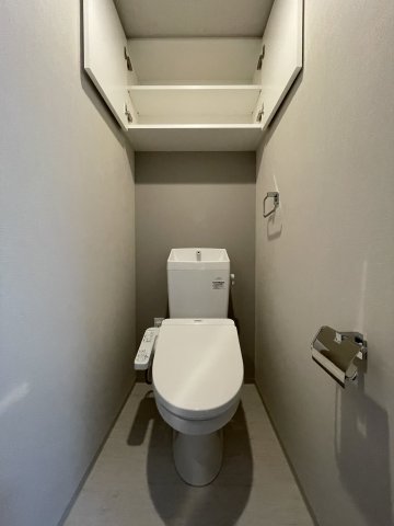 トイレ　アーバネックス新町　温水洗浄便座