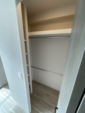 収納　アーバネックス新町　クローゼット