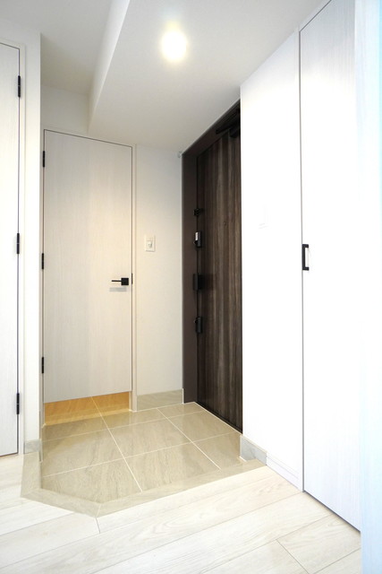 玄関　※写真は同タイプ住戸です。