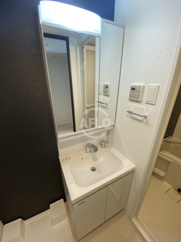 洗面設備　ファーストフィオーレ大阪城イースト　独立洗面台