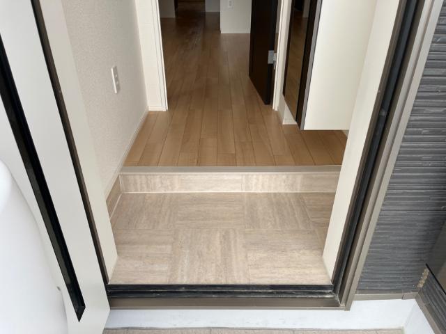 玄関　玄関（イメージ）