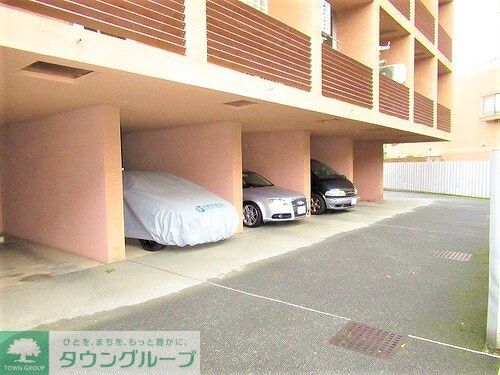 駐車場　駐車場
