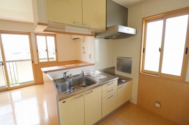 キッチン　図面と現状に相違がある場合には現状を優先