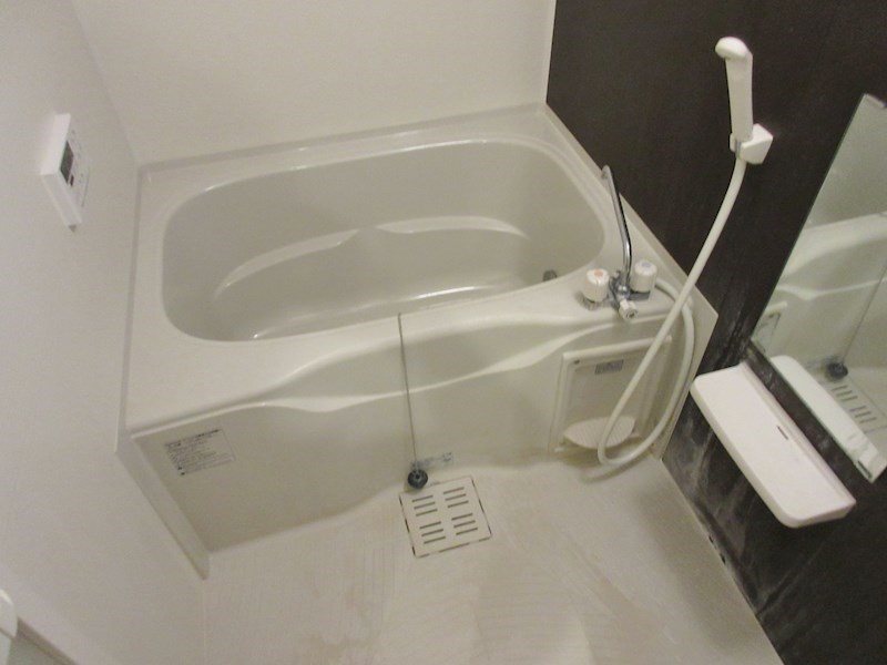 バス・シャワールーム　※別の物件の写真です。