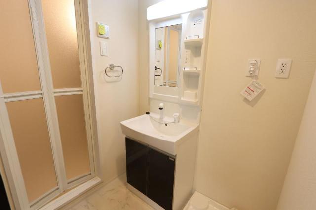 洗面設備　洗髪洗面化粧台