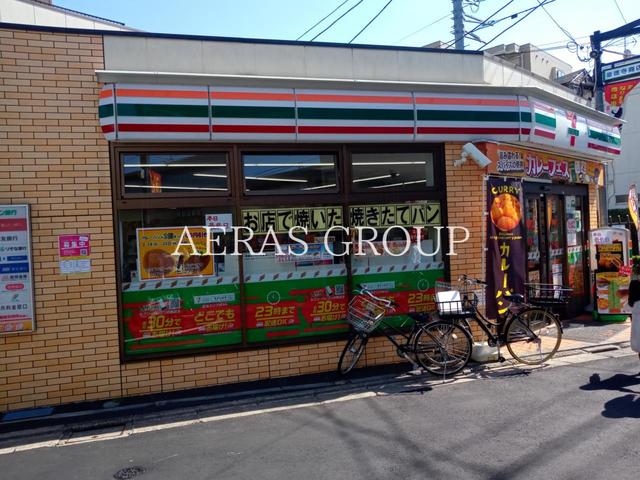 コンビニ　セブン-イレブン 世田谷豪徳寺１丁目店（コンビニ）まで590m