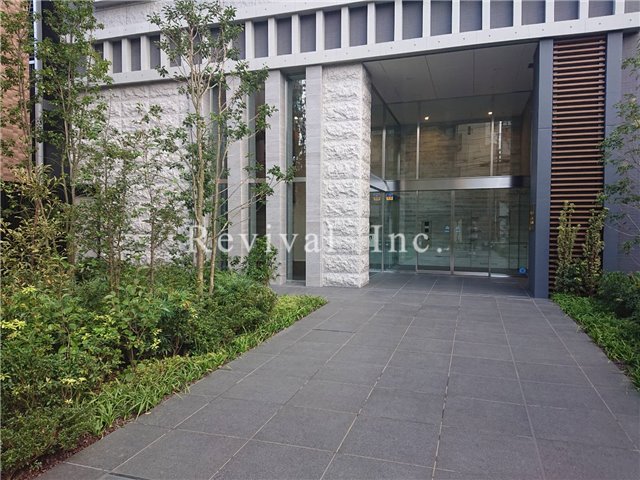 エントランス　雰囲気の良いエントランスファサード