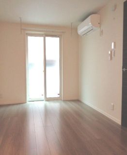 居室・リビング　こちらの居間で趣味の時間をお楽しみください