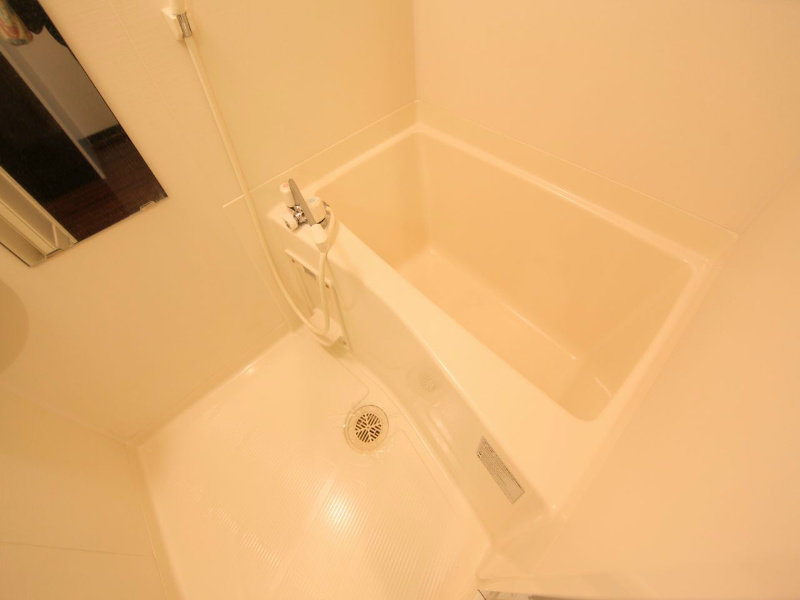 バス・シャワールーム　浴室暖房乾燥機付　24時間換気機能付バスルーム