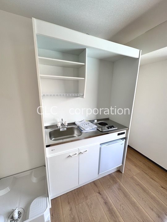 キッチン　同仕様部屋写真