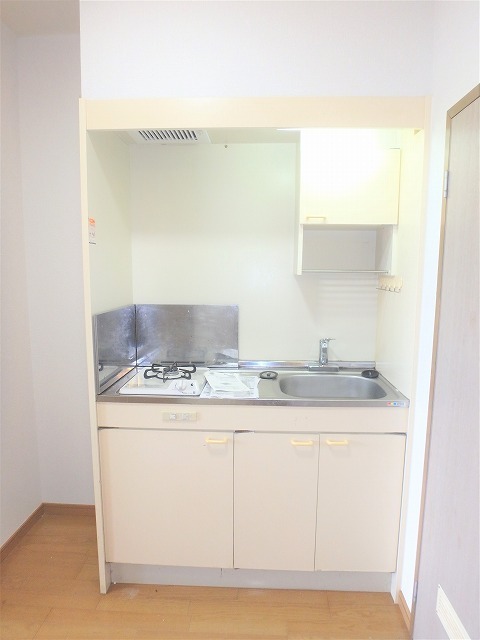 キッチン　１口コンロつきです♪