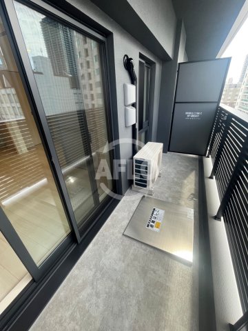 バルコニー　コンフォリア・リヴ北浜淡路町　バルコニー