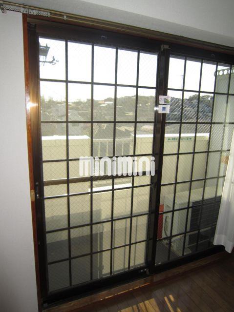 バルコニー　ベランダあります