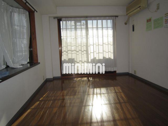 居室・リビング　６帖のお部屋です