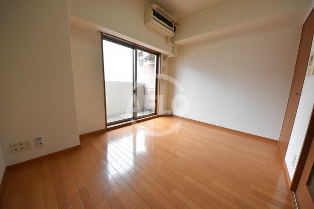 居室・リビング　エステムプラザ梅田扇町公園パークランド　洋室