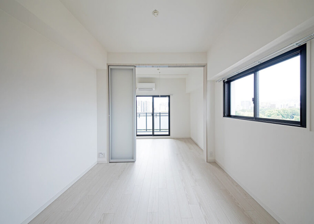 居室・リビング　※別号室の写真です