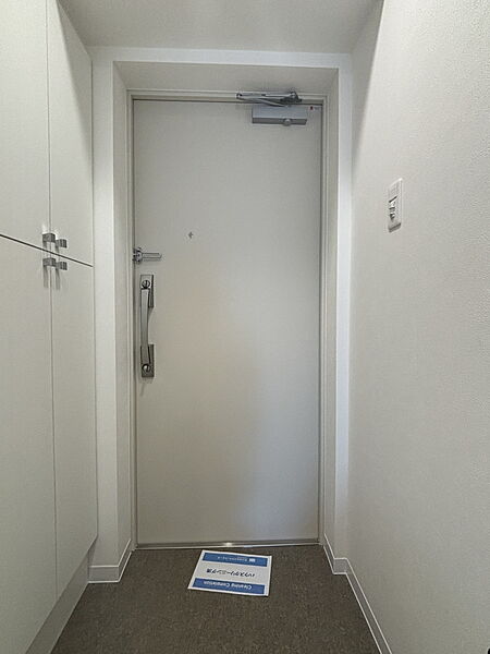 玄関　弊社は都内全域の物件をご紹介可能です！