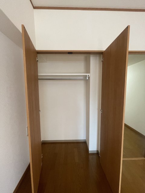 収納　同物件別号室のものです。