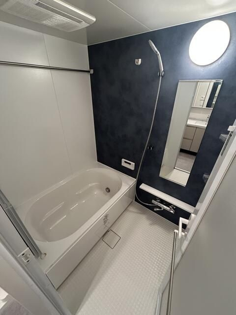 バス・シャワールーム　■浴室暖房乾燥機能付きバス♪■追焚機能あり！
