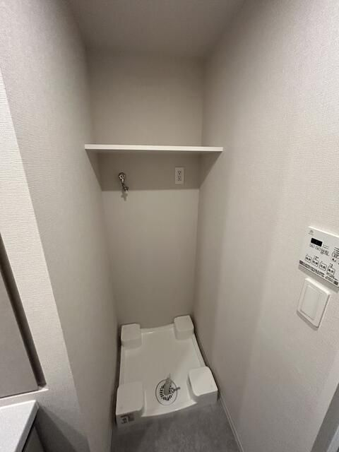 トイレ　■温水洗浄便座■ウォールキャビネット収納付き♪