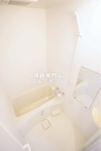 バス・シャワールーム　鏡のあるお風呂！